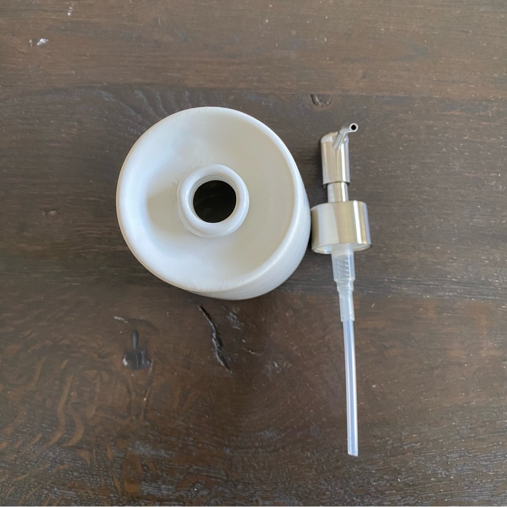 Container Store Soap Pump - Picture 5 of 8